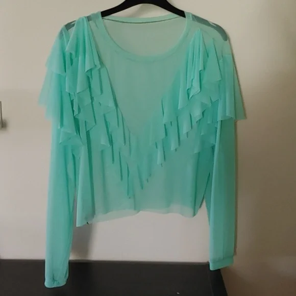 Designer Ruffled Crop - Picture 4 of 9